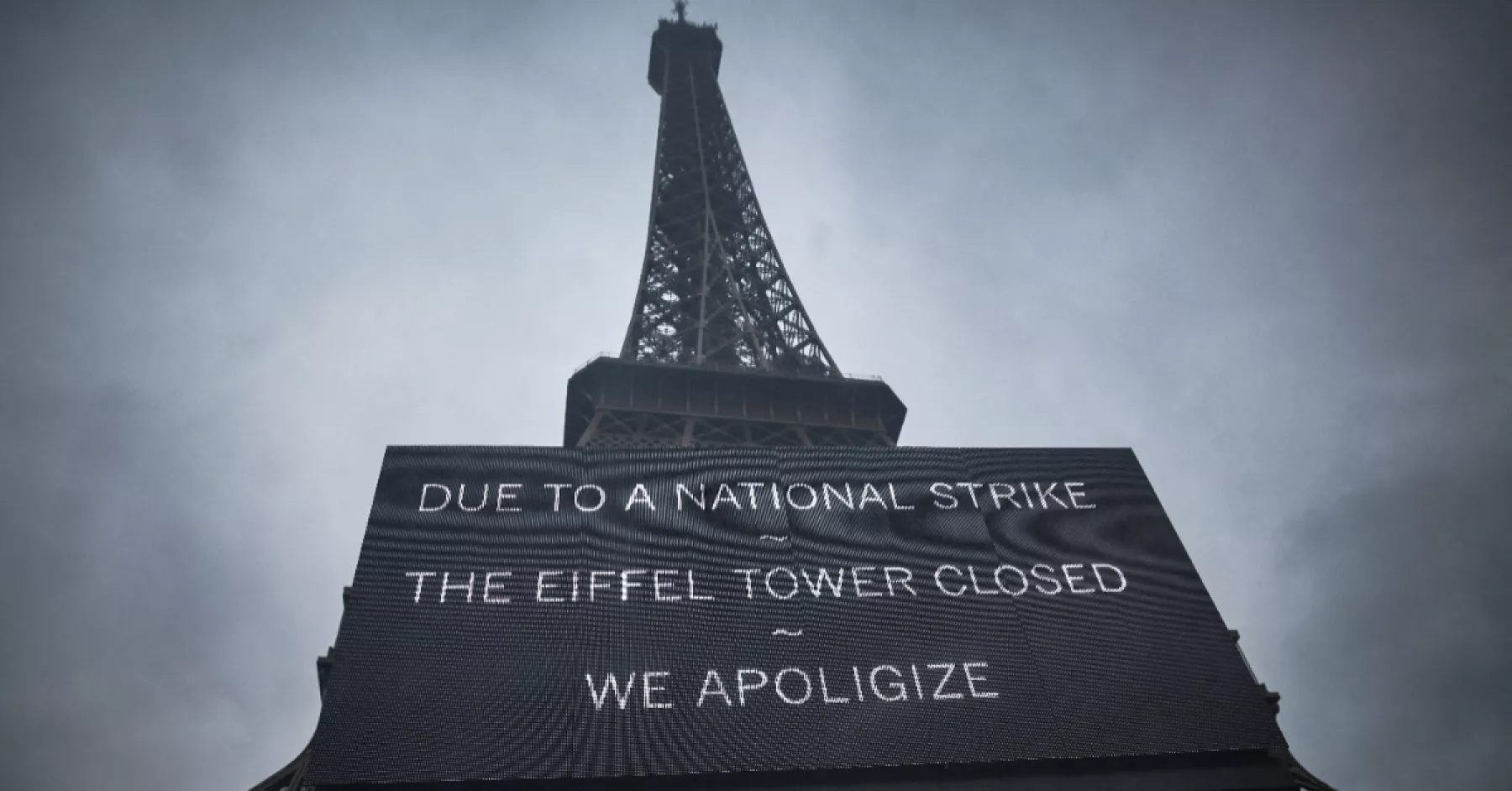 huelga-torre-eiffel.jpg