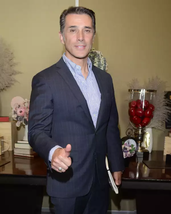 Sergio Mayer dice que más productores violentaban menores