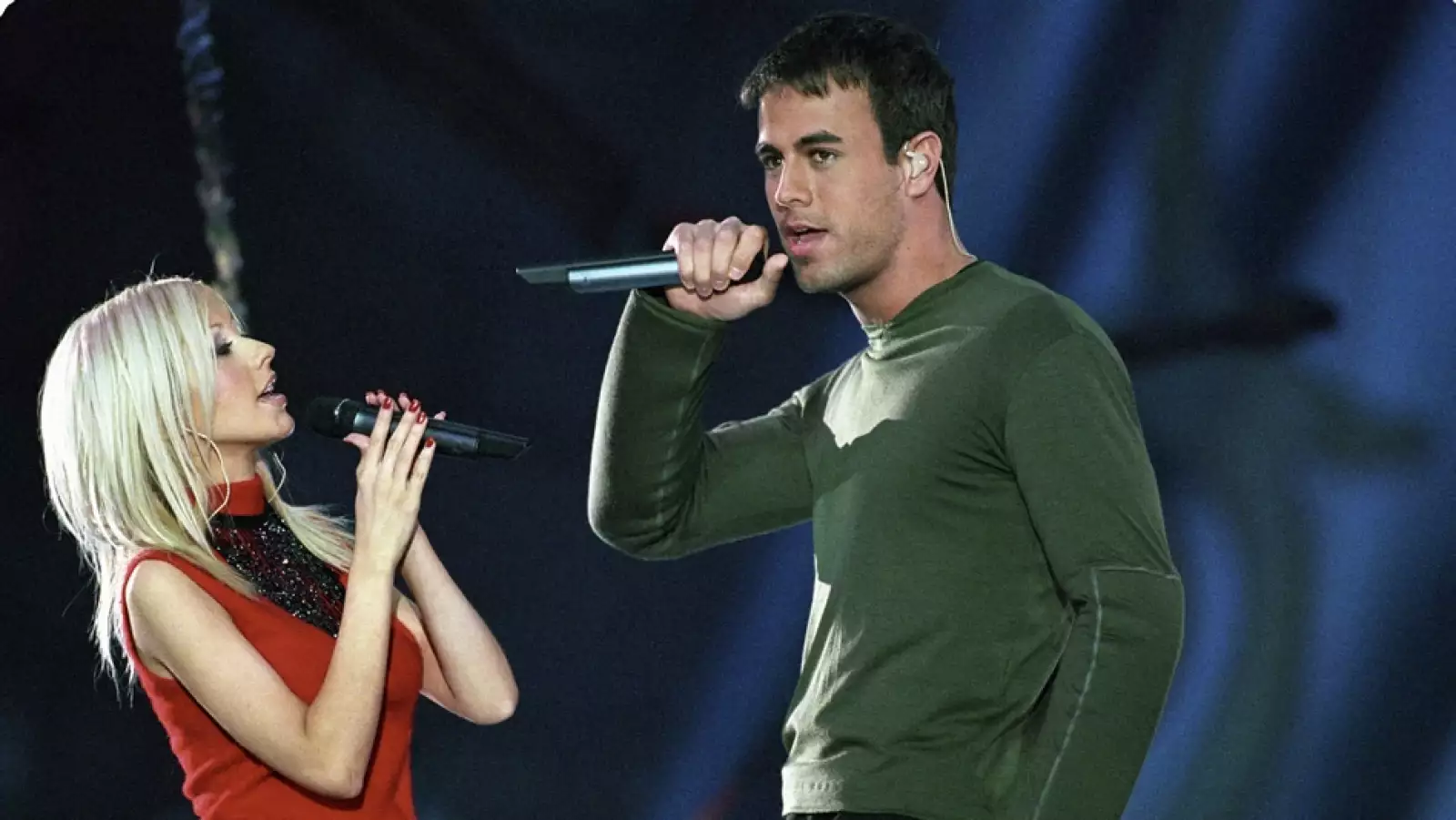 cristina aguilera y enrique iglesias en el 2000