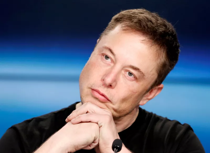 180820 elon musk ceo tesla reu.jpg