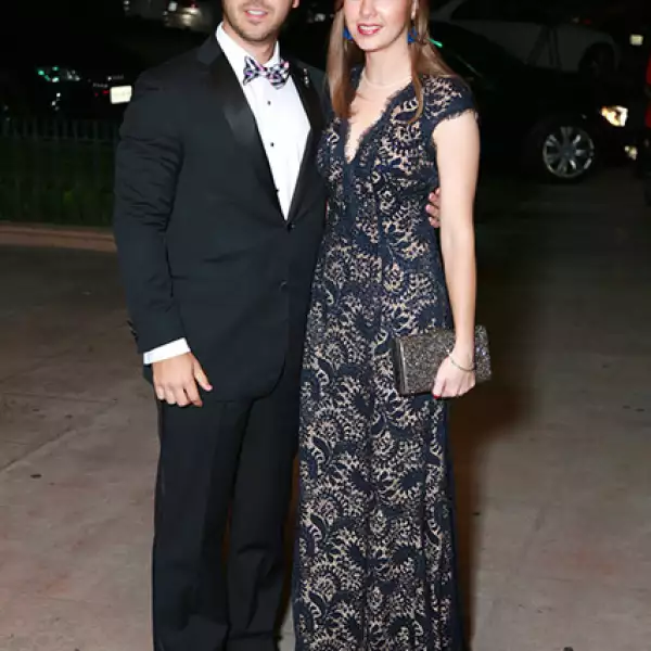 Lizzy Parás de González