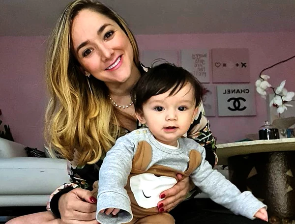 Sherlyn y su hijo André