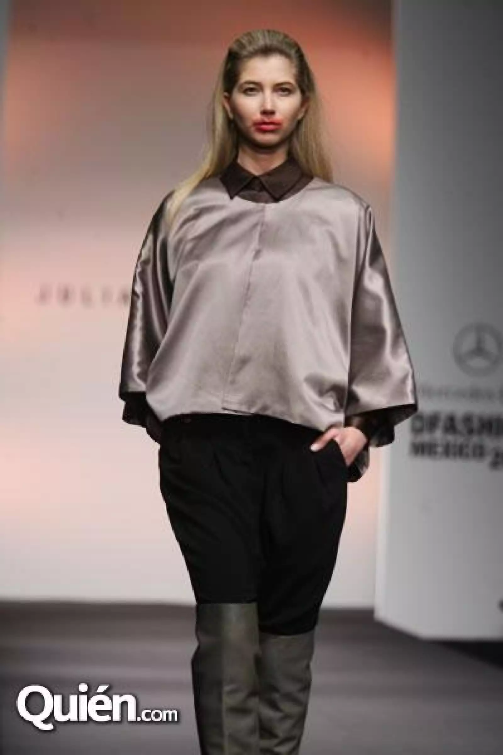 MBDF 2011 Pasarela Julia Renata