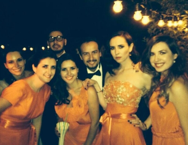Las guapas hermanas combinaron sus outfits para la noche especial.