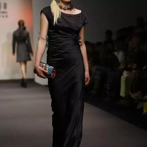 Desfile Pineda Covalin