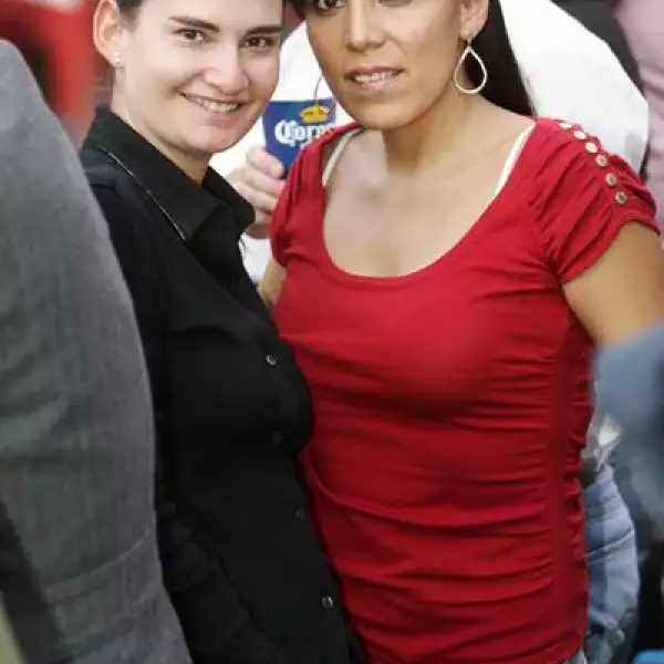 Adriana Vargas,Ana Cristina Fox