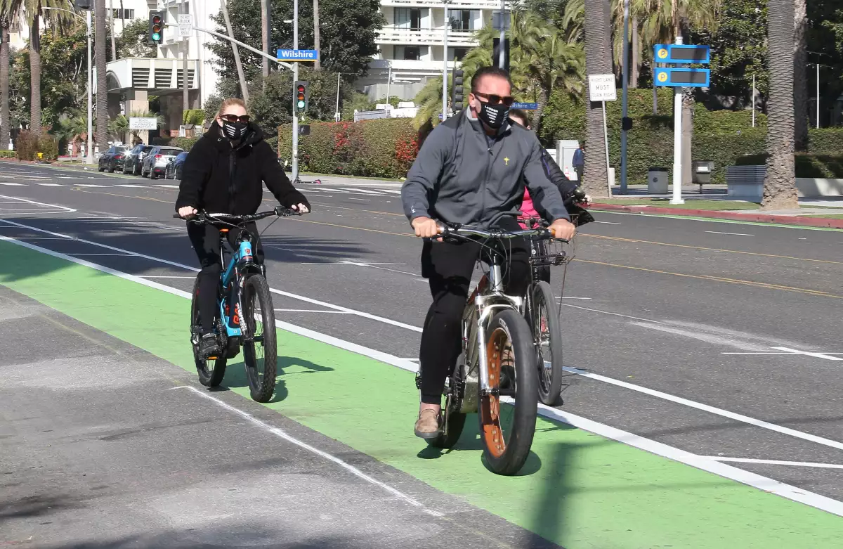 Arnold Schwarzenegger y Heather Milligan 