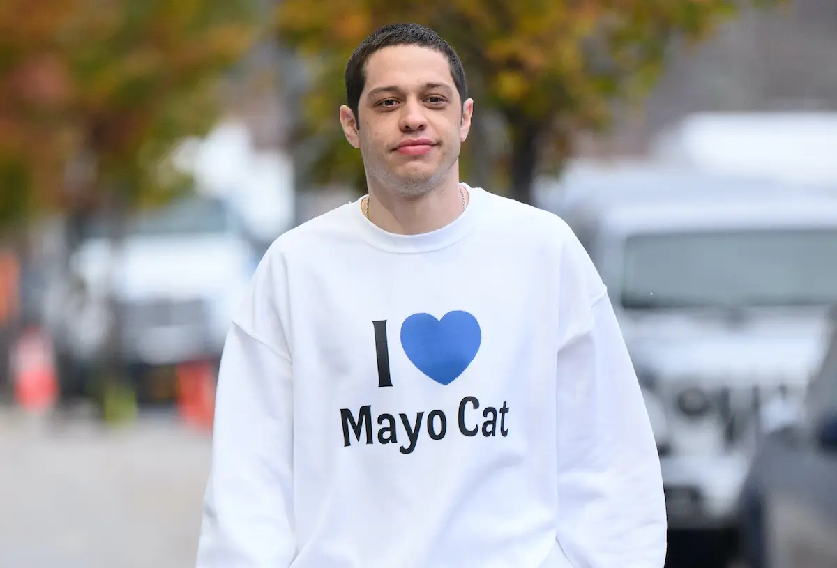 Hellmann's "I ‚ù§ Mayo Cat" Shirt Photo Opp