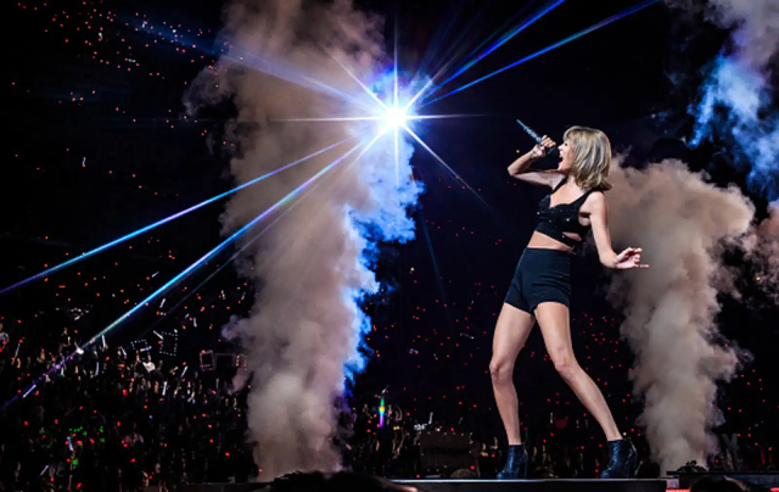 Taylor Swift consagró en 2015 su poder en el pop. Obtuvo decenas de reconocimientos, rompió records con su música y sus videos, obtuvo millonarias ganancias y fue nombrada una de las personalidades más poderosas del mundo.