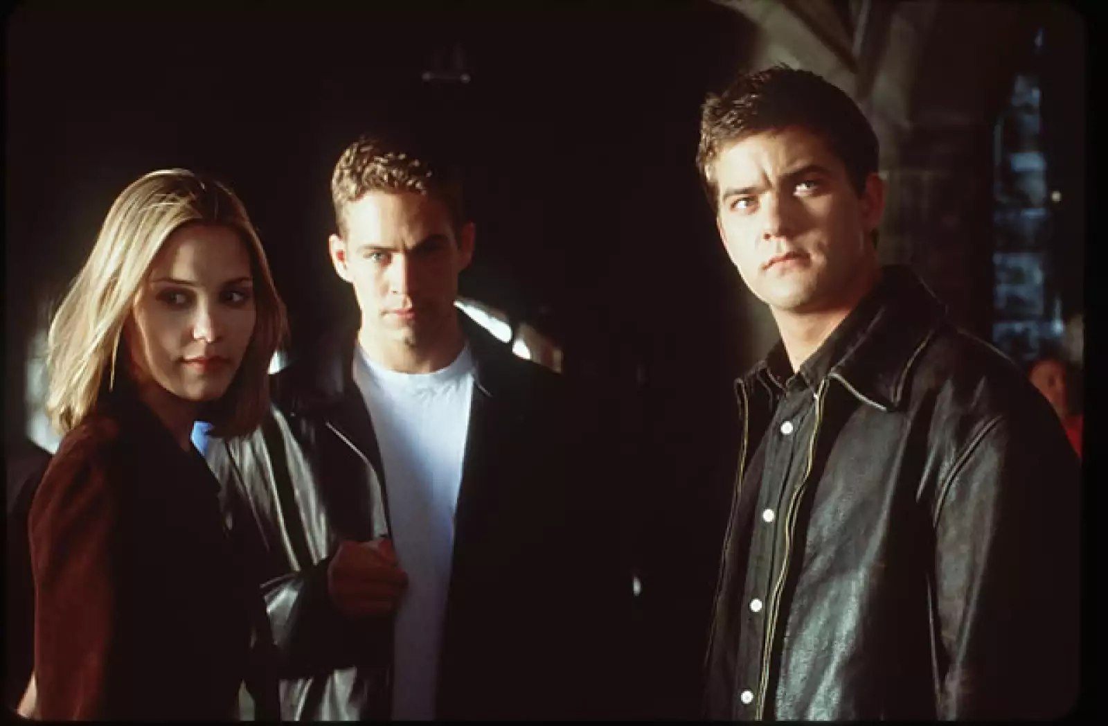 Junto a Leslie Bibb y Joshua Jackson compartiendo créditos para el filme `Skulls´.