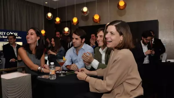 El domingo pasado varios amigos se reunieron el suite del hotel Live Aqua para ver la ceremonia más importante de la industria cinematográfica.