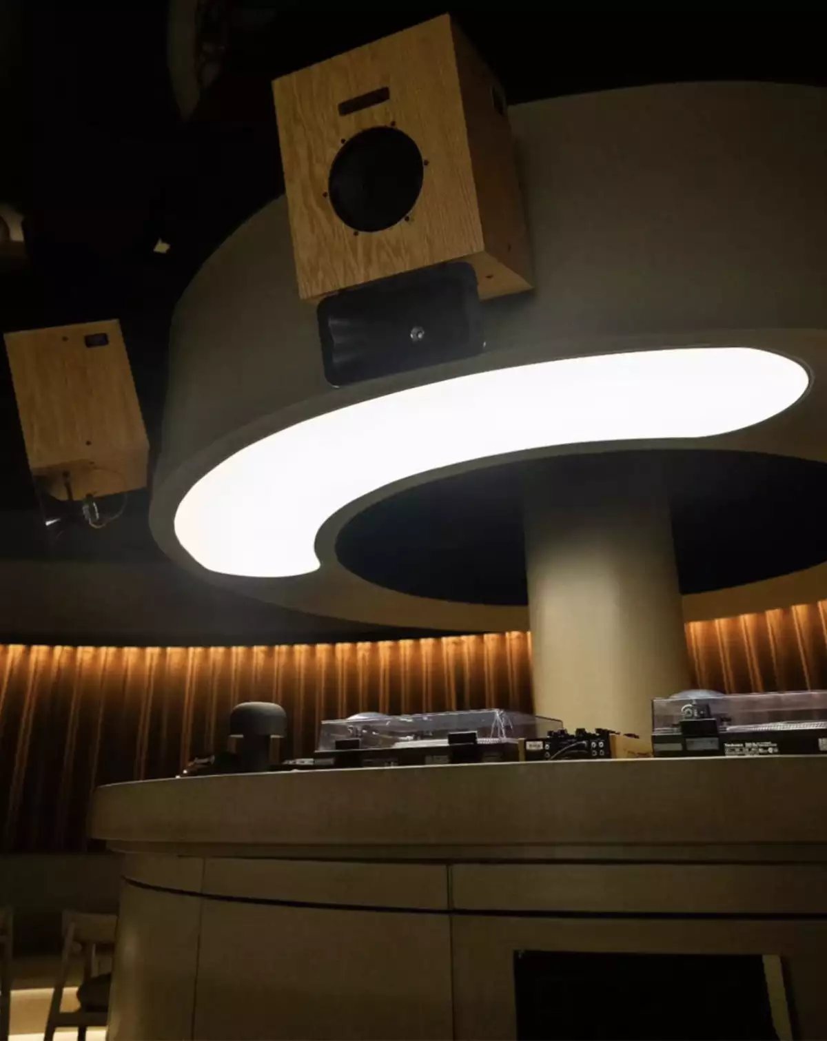 minos_soundroom.png