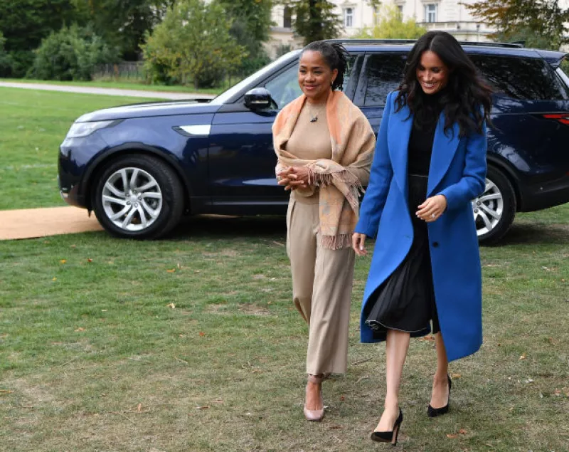 Meghan Markle y Doria Ragland