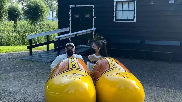 ariana-espos.jpeg