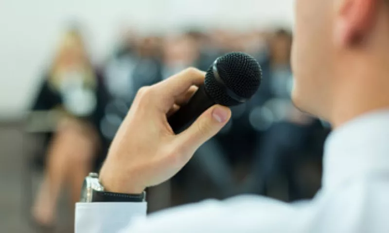 Los emprendedores sólo tendrán 3 minutos para exponer su empresa, más dos minutos para preguntas del panel de expertos.(Foto: iStock by Getty Images )