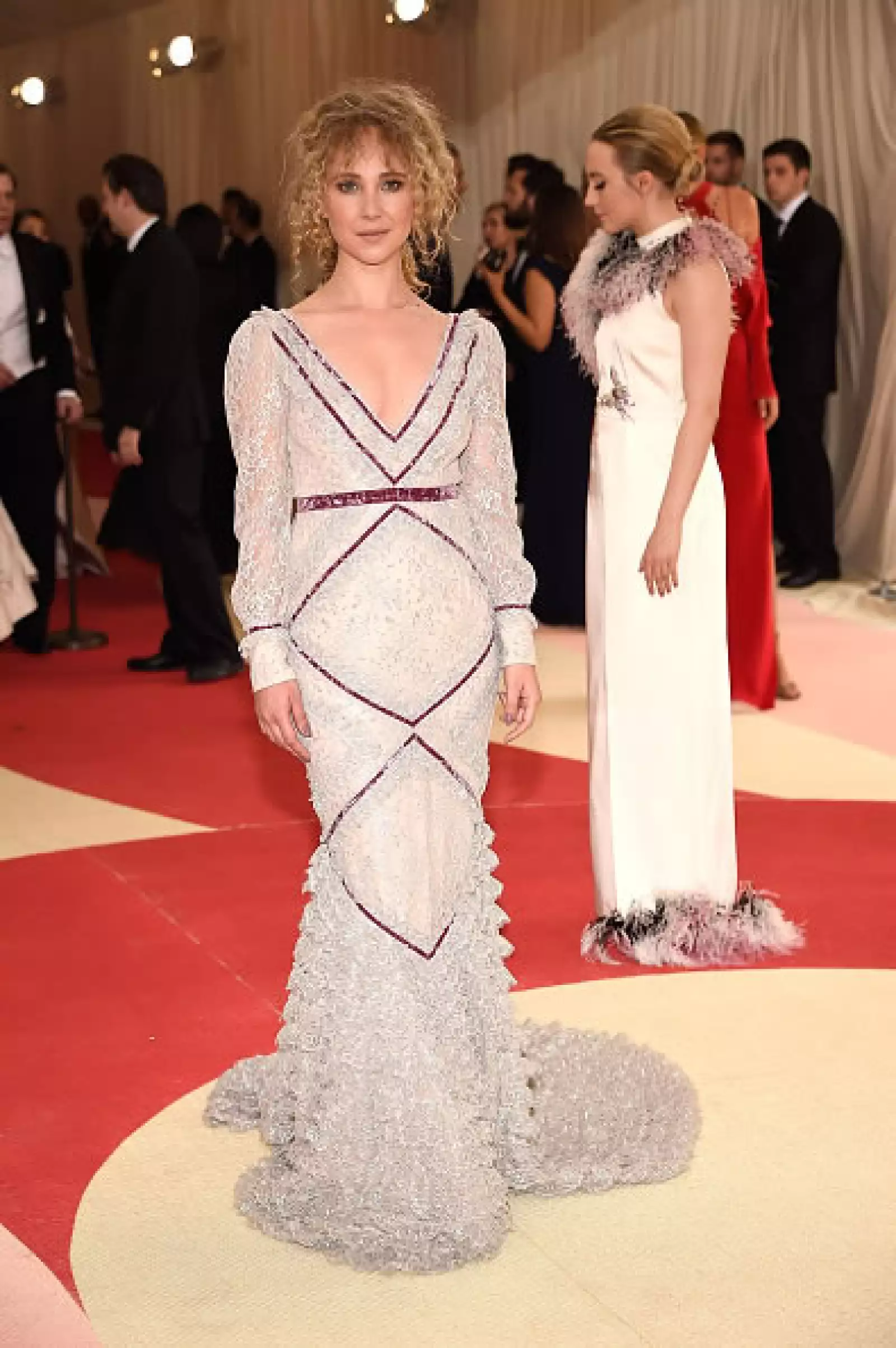 Juno Temple en Erdem.