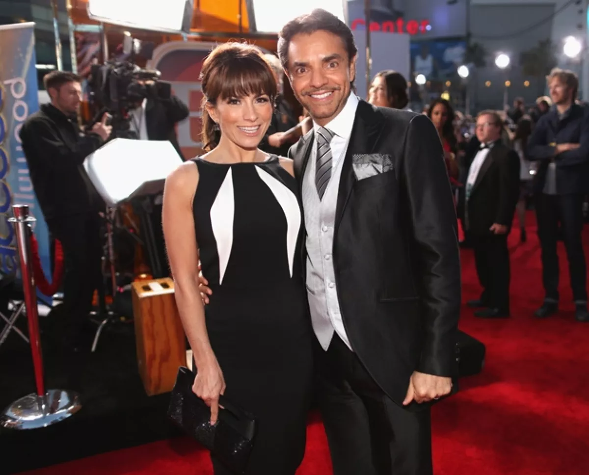 Alessandra y Eugenio dieron la noticia después de una semana de glamour en Los Ángeles.