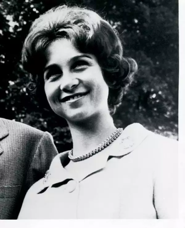 1961. 23 años