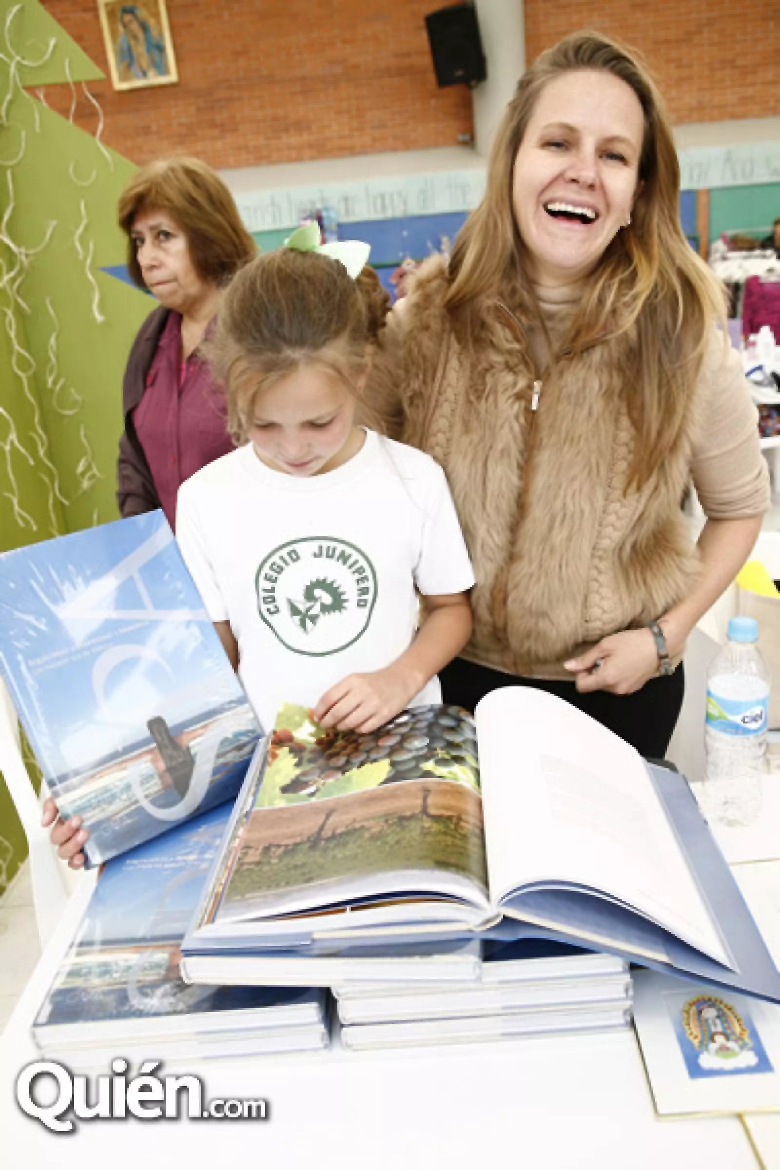 Lucia de León,Karen de León