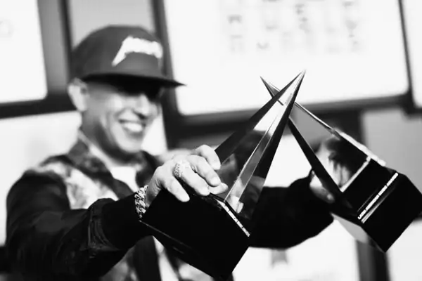 Daddy Yankee rechazó la información que lo vincula con el bufete legal panameño Mossack Fonseca, señalado la víspera en el caso llamado `Papeles de Panamá´.