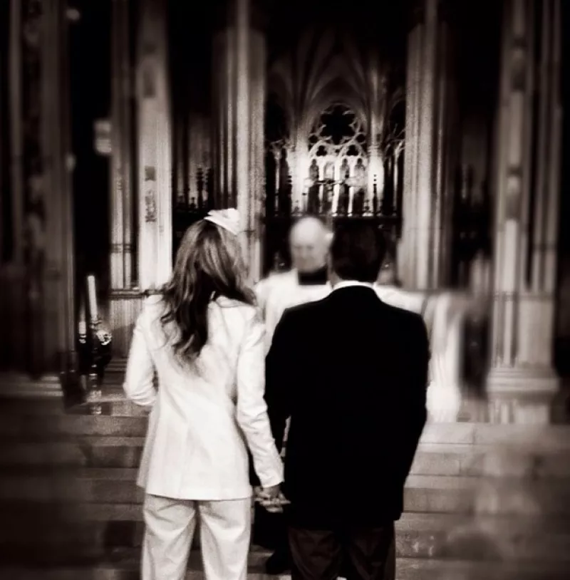 Después de 13 años de feliz matrimonio, la pareja se volvió a casar ayer en la Catedral de San Patricio en Nueva York.