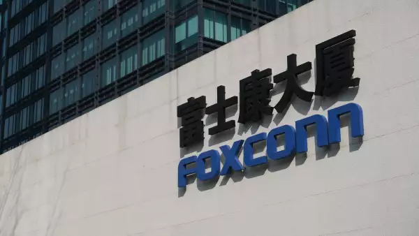 Foxconn no solo quiere ensamblar iPhone, también quiere competir por los autos eléctricos