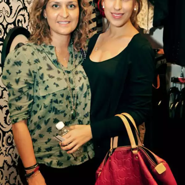 Melva Ramírez de Garza y Ana Paula Garza