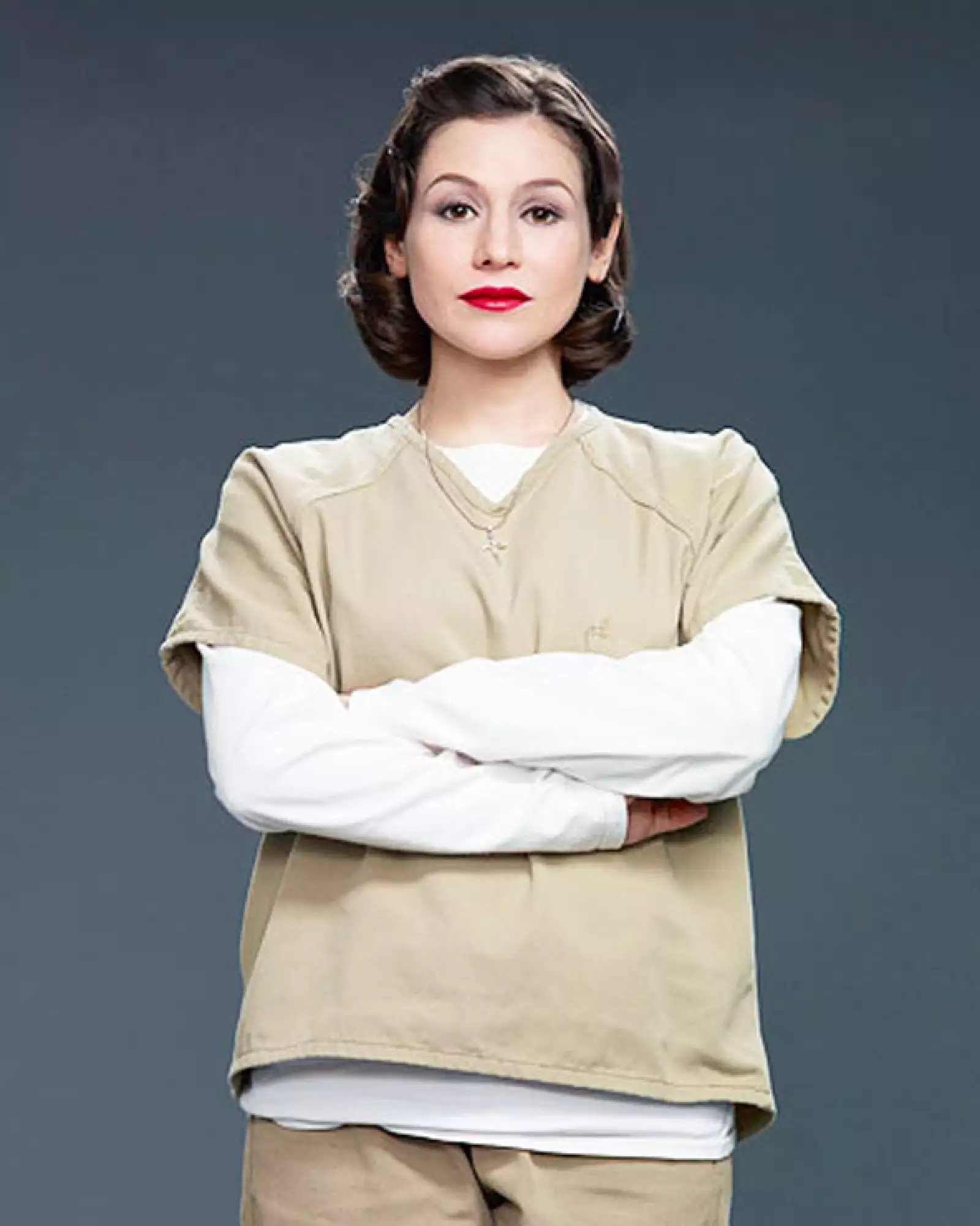 Yael Stone es una actriz más que ha salido de Orange is the New Black y nos ha sorprendido con su apariencia fuera de la pantalla.