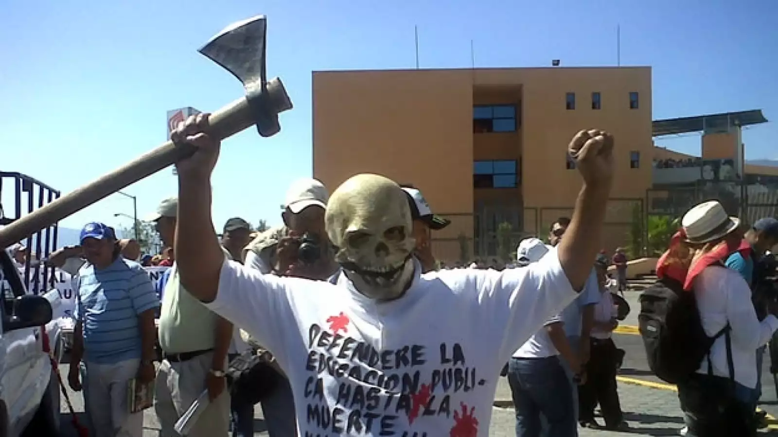 marcha guerrero maestros 