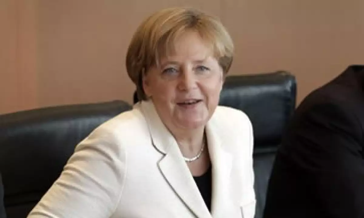 Merkel prometió toda la ayuda desde el lado alemán para que Grecia recupere la confianza. (Foto: AP)