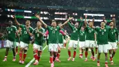 Los jugadores de México celebran después de ganar el partido de fútbol de la Copa Mundial de 2026 entre México y Ecuador en el Estadio de la Ciudad de México en la Ciudad de México el 30 de junio de 2026.