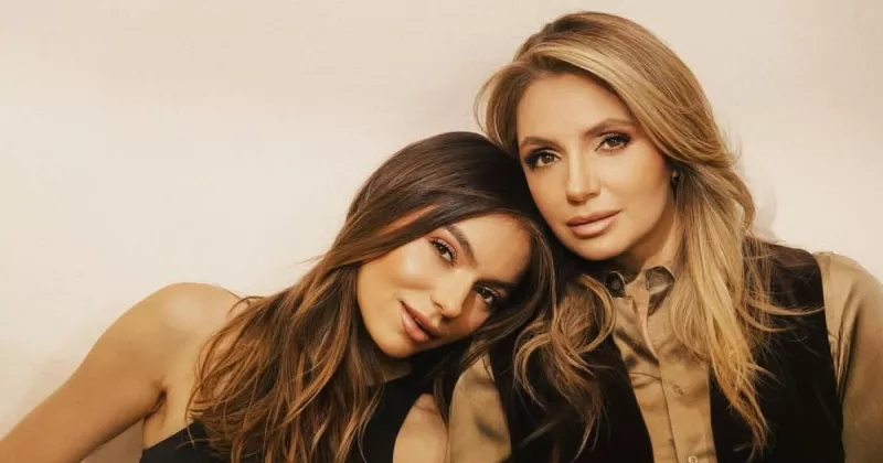 Angélica Rivera y Sofía Castro 