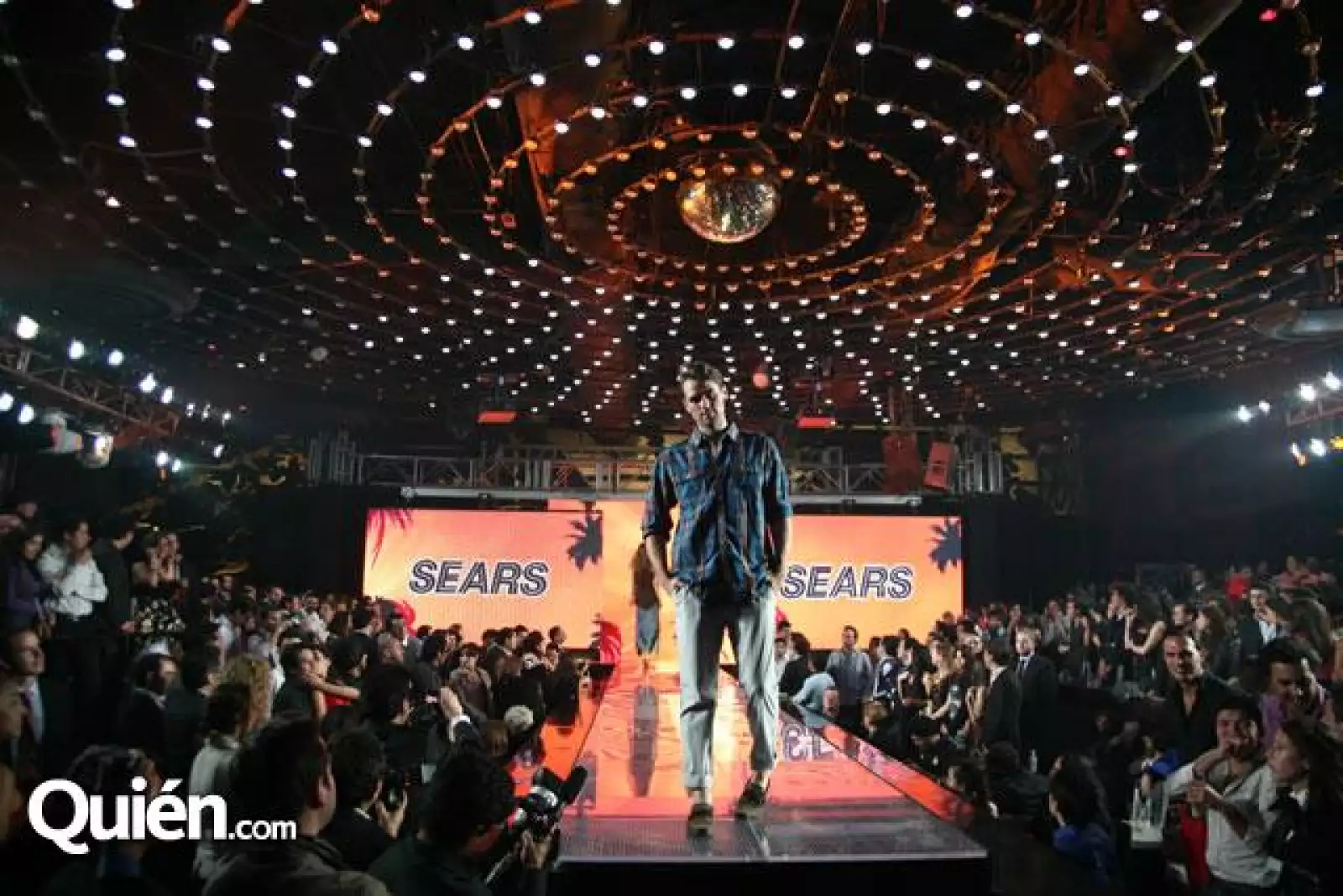 Desfile Color Parade de Sears