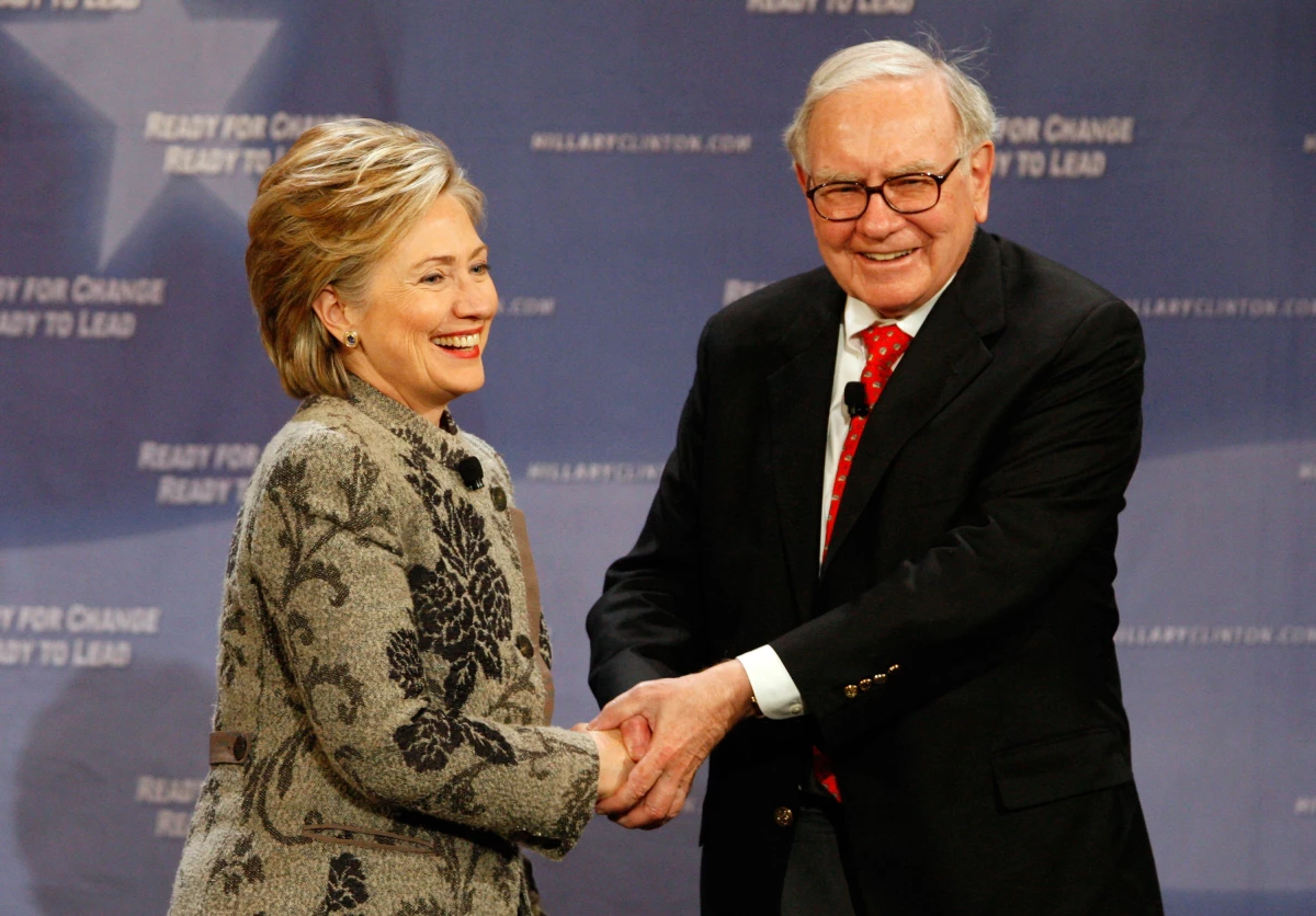 Buffet quiere a Clinton en la Casa Blanca