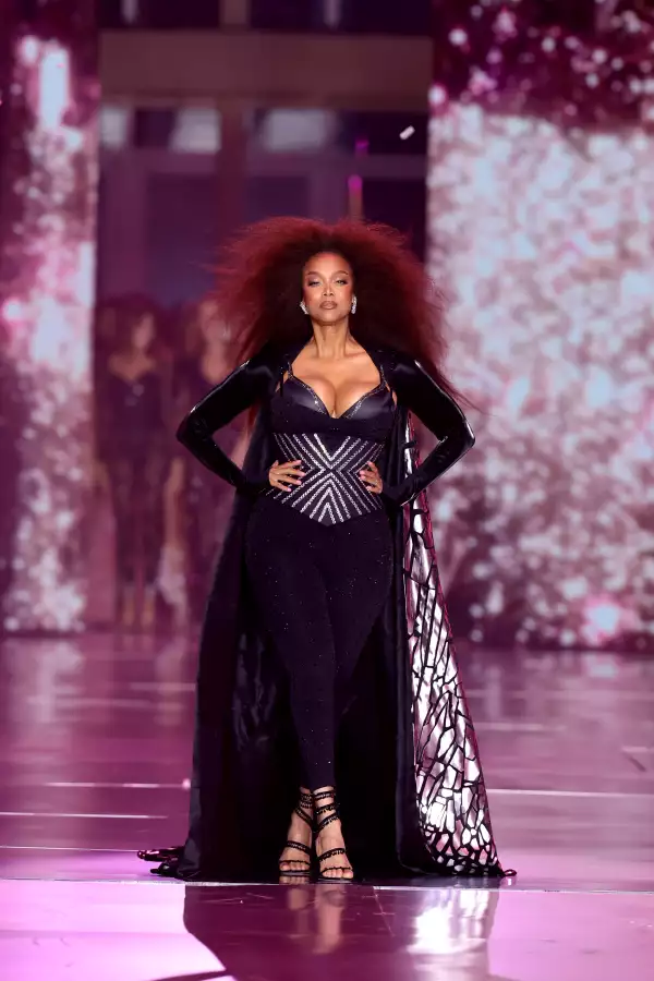 looks espectaculares Victoria's Secret Fashion Show