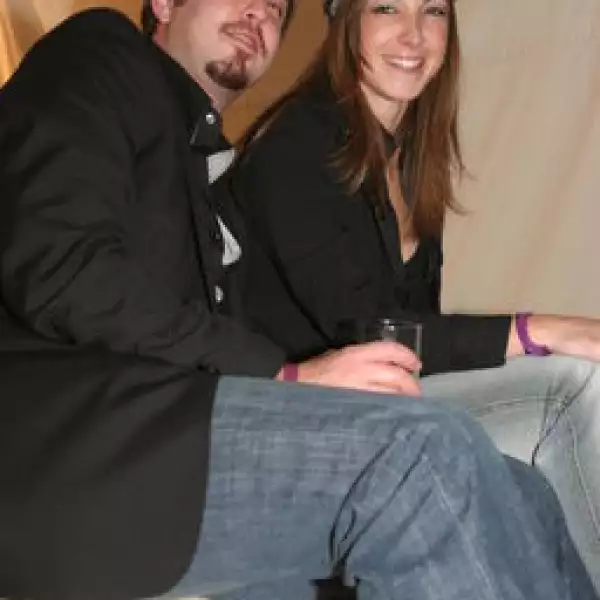 Viken Siranosian, Wendolina Millan