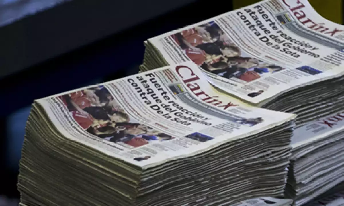 Clarín es dueño de los principales operadores de cable del país y del diario más vendido. (Foto: AP)