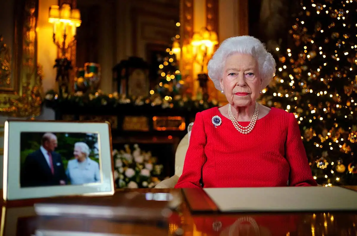 Reina-Isabel-II,-Navidad-2021.jpg