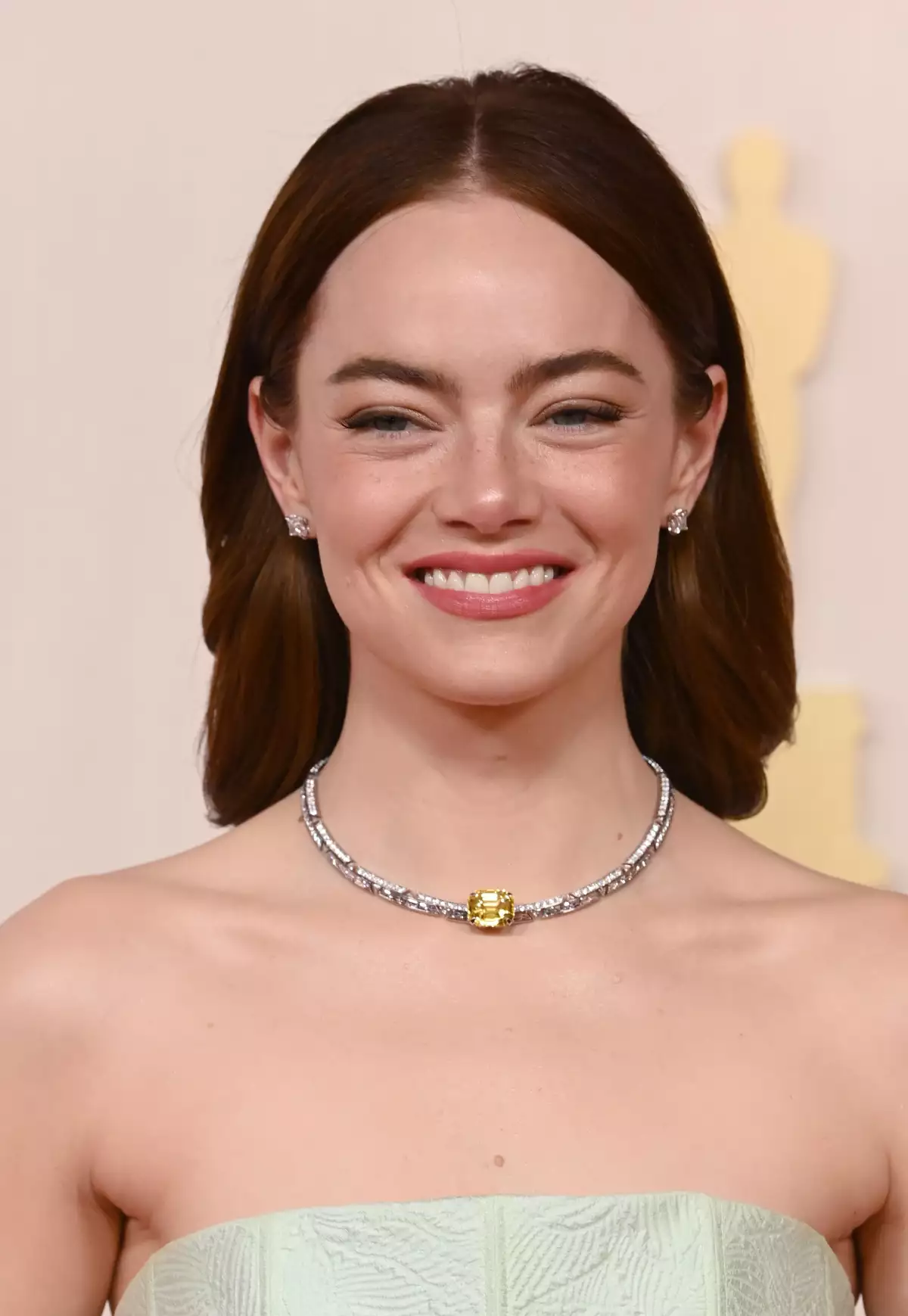 emma stone louis vuitton oscar 2024