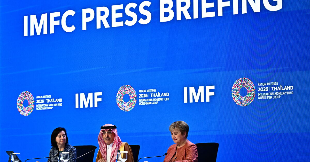 FMI LANZA ALARMA: DEUDA Y PETRÓLEO AHOGAN A PAÍSES POBRES