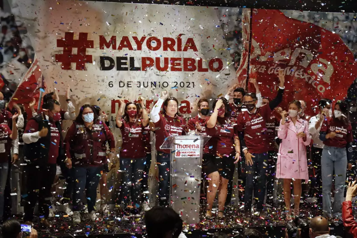 Morena conservó casi sin cambios su posición en Diputados y ganó 11 gubernaturas.