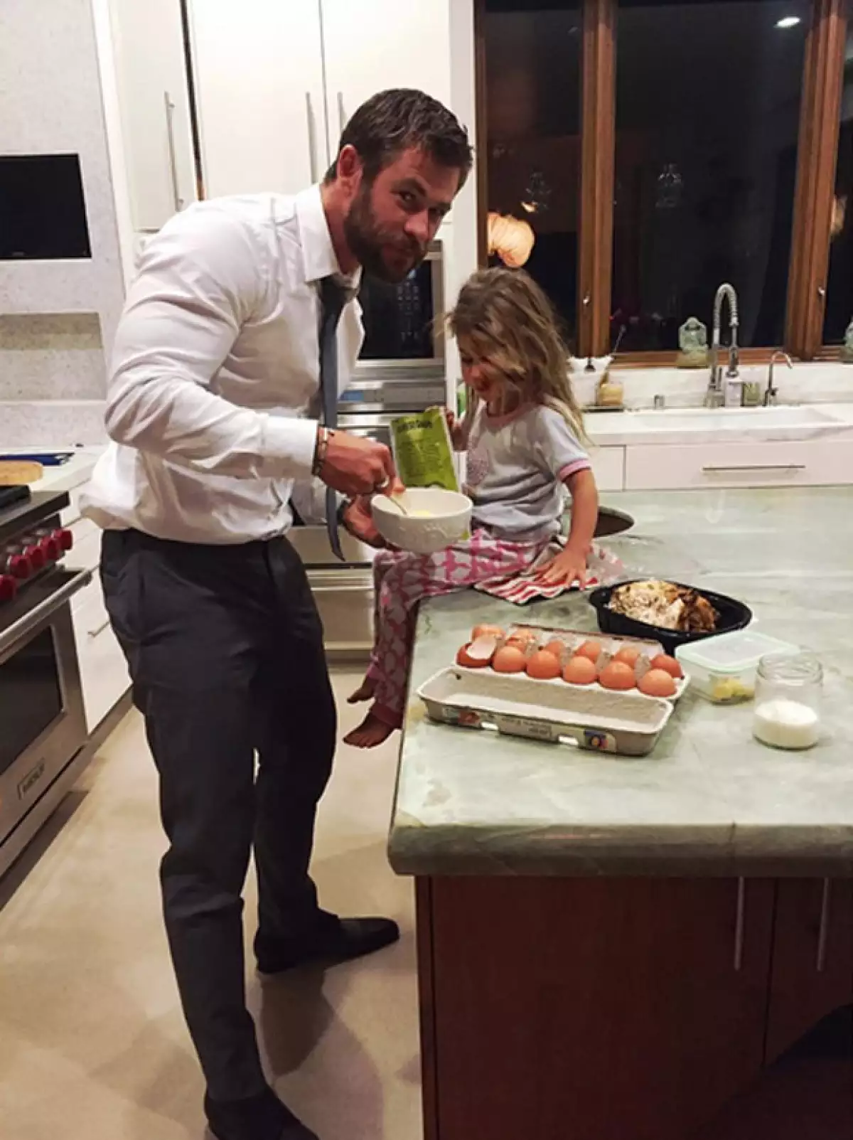 El actor australiano con su hija India Rose, quien cumple tres años.