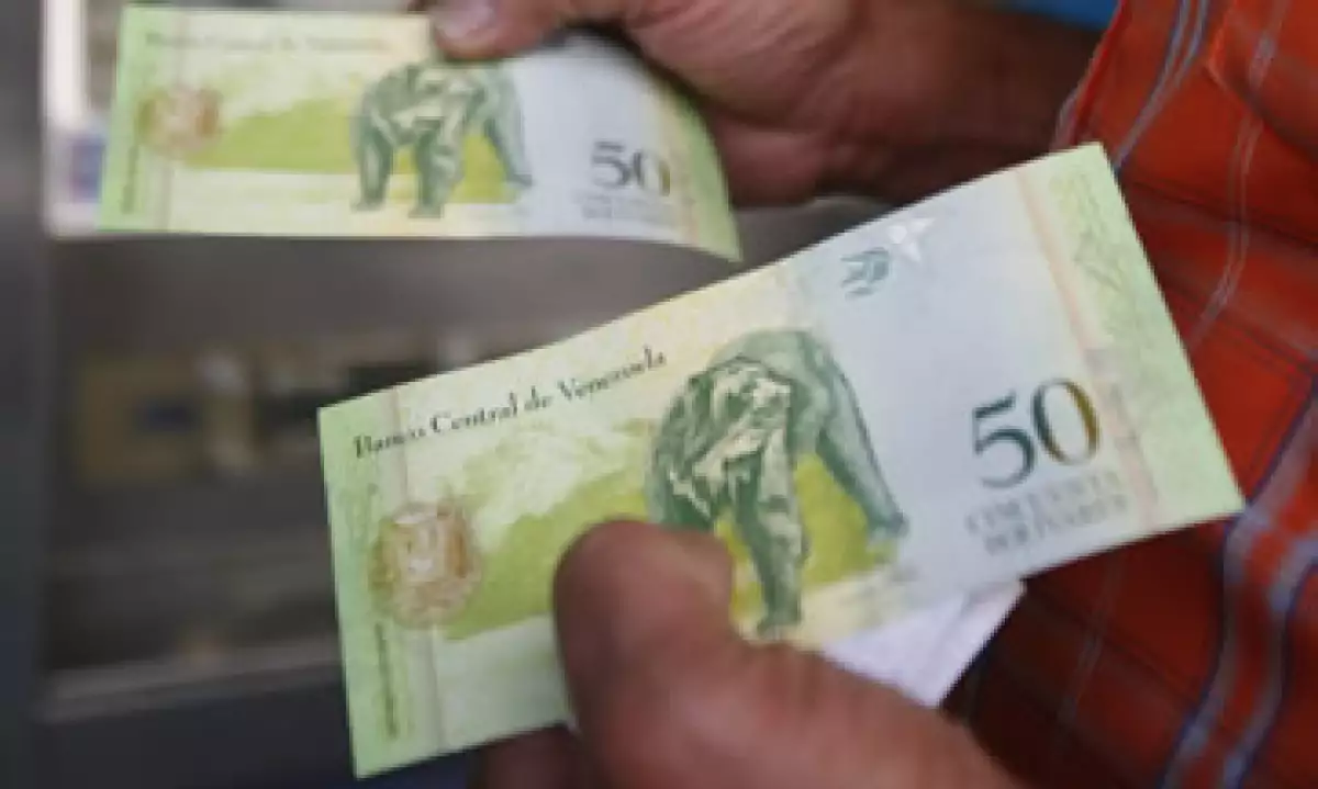 Los venezolanos deberán pensar unas 1,500 veces si salir al extranjero es una opción (Foto: EFE)