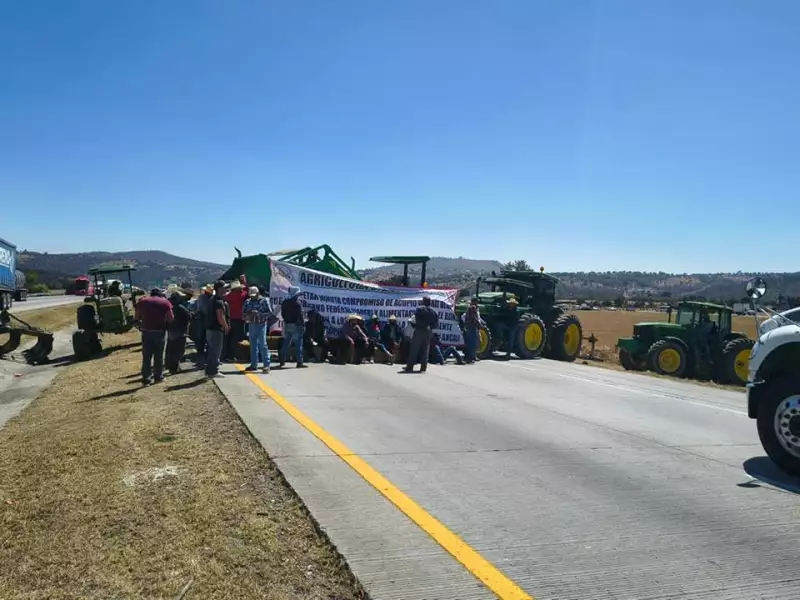Habrá bloqueos en carreteras por paro nacional de transportistas y agricultores en abril 2026 