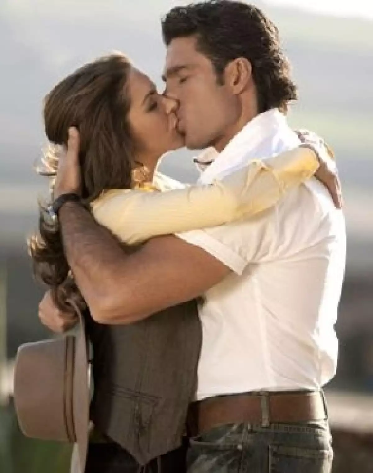 Actualmente la actriz participa en la telenovela Soy tu dueña al lado de Fernando Colunga.