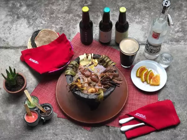 Molcajete de arrachera