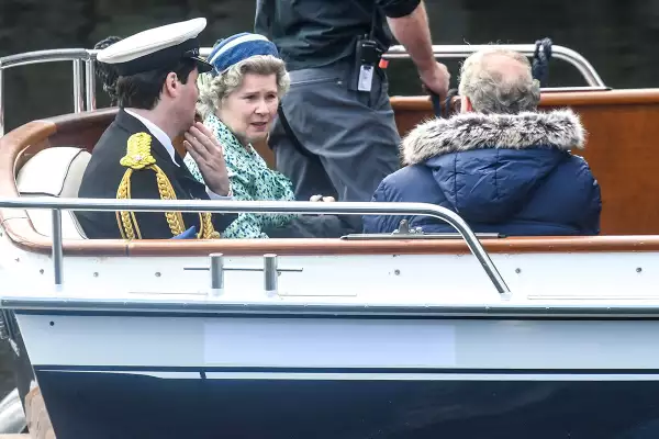 Imelda Staunton Isabel II