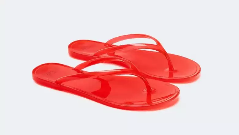 Jelly Sandals Zara.jpg