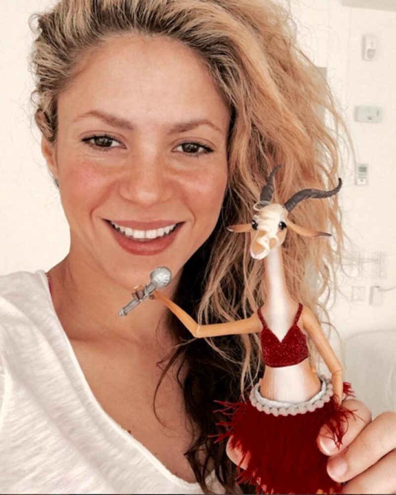 Actualmente Shakira se encuentra promocionando el filme animado, Zootrópolis, donde además de cantar el tema principal, da vida a Gazelle.