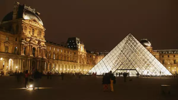 Louvre